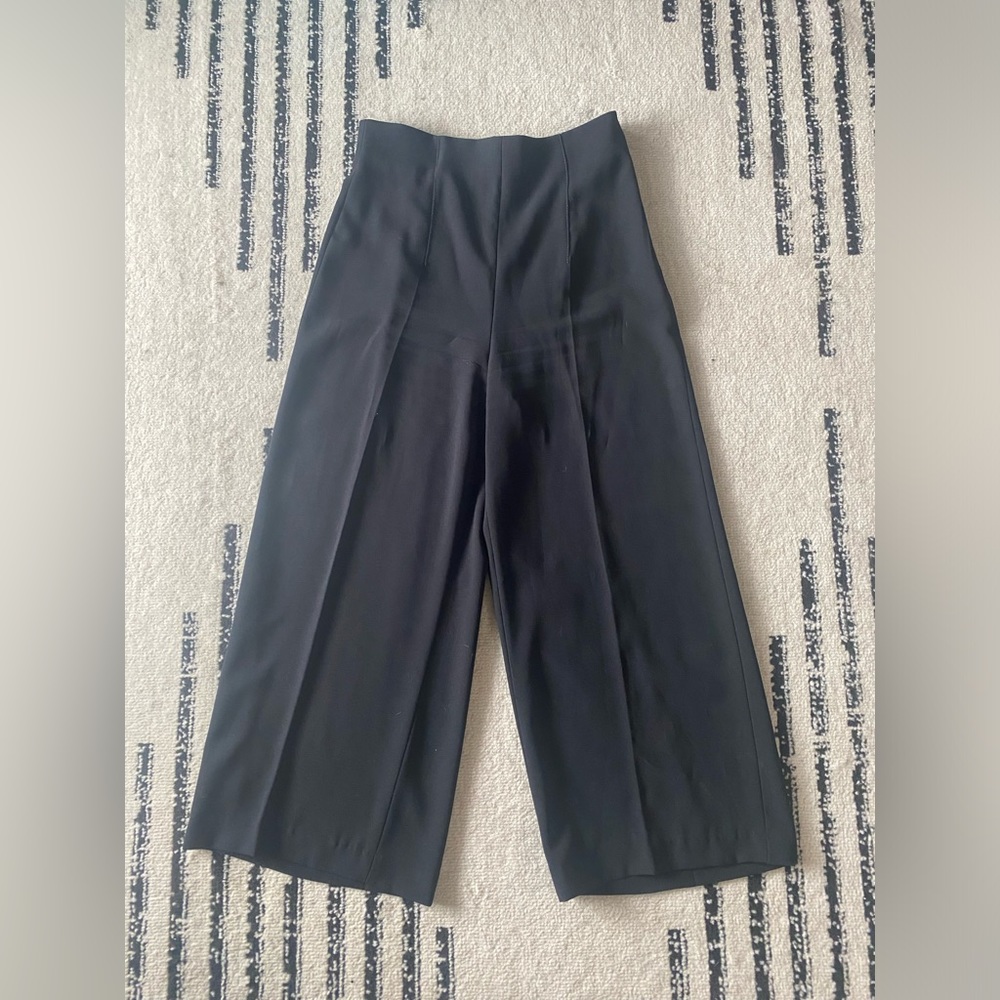 Zara wide leg cropped pants black - sz M